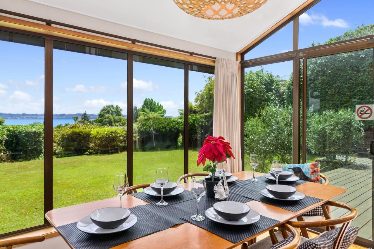 The Bird House - Kawaha Point, Rotorua. Stylish Six Bedroom Home With Space, Views And Relaxed Atmosphere エクステリア 写真