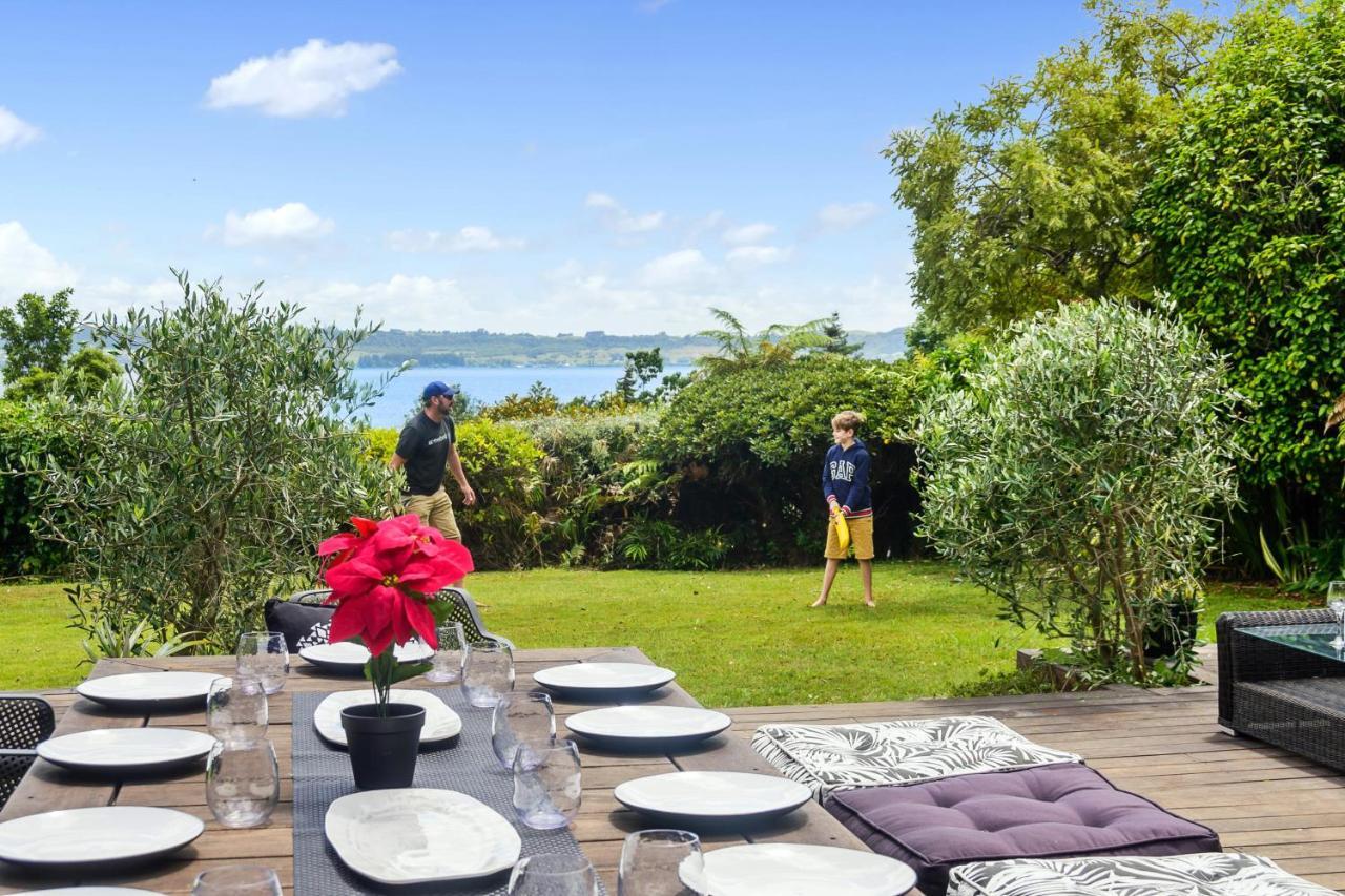 The Bird House - Kawaha Point, Rotorua. Stylish Six Bedroom Home With Space, Views And Relaxed Atmosphere エクステリア 写真